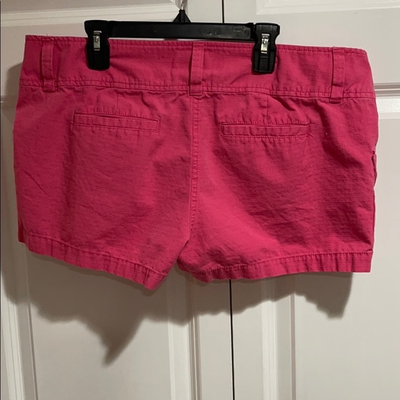 Shorts - Picture 3 of 3